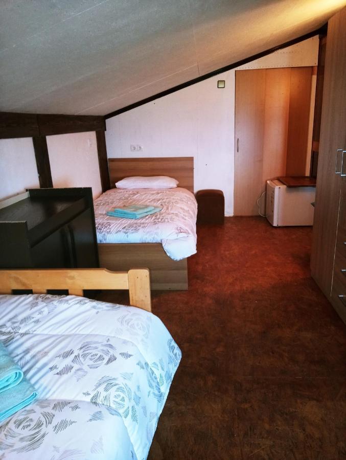 Apartments Pomjan Pogled Na Gore Eksteriør bilde